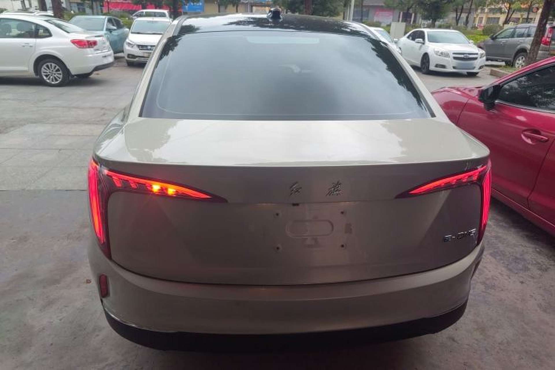 Used Hongqi E-QM5 2022 431 km Charge & Enjoy Edition Rear