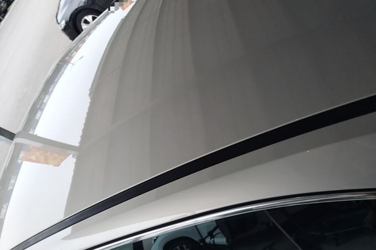 Used Hongqi E-QM5 2022 431 km Charge & Enjoy Edition Roof