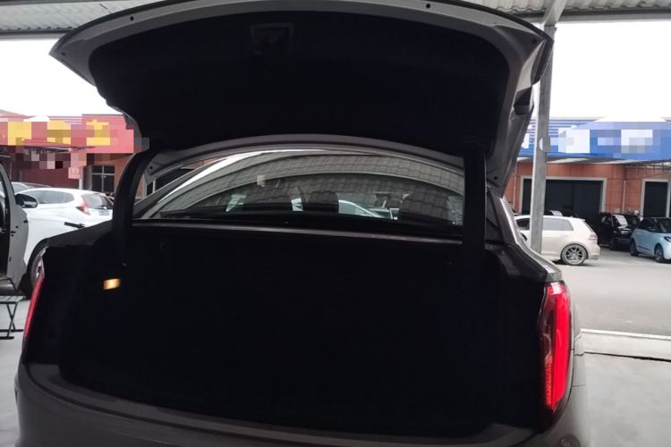 Used Hongqi E-QM5 2022 431 km Charge & Enjoy Edition Trunk