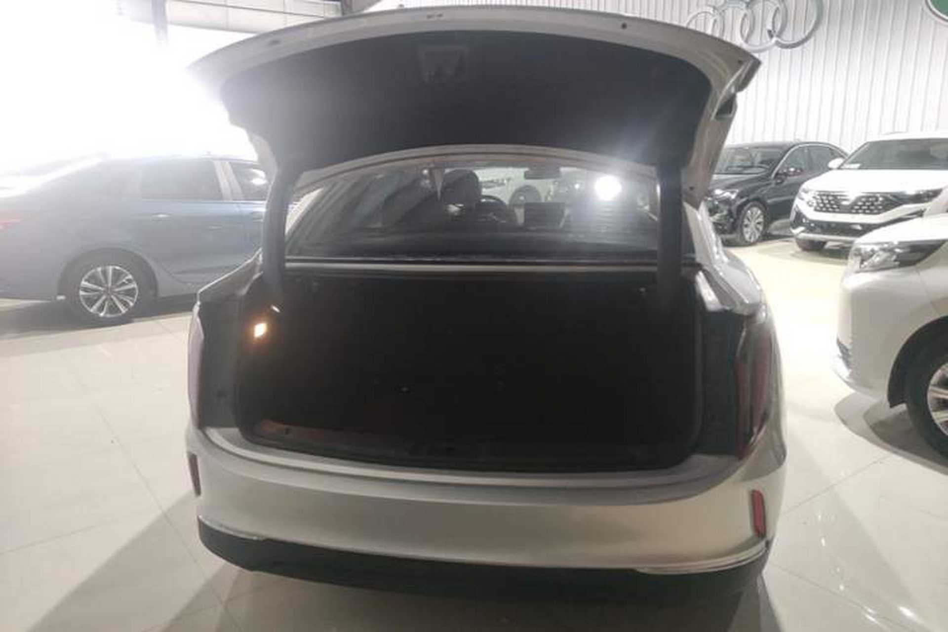 Used Hongqi E-QM5 2022 431 km Charge & Enjoy Edition Trunk