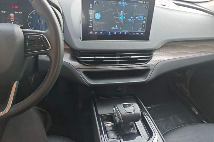 Used Hongqi E-QM5 2022 431 km Charge & Enjoy Edition Audio And AC Panel