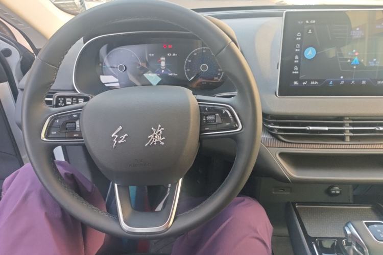 Used Hongqi E-QM5 2022 431 km Charge & Enjoy Edition Center Console