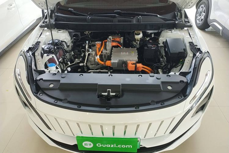 Used Hongqi E-QM5 2022 431 km Charge & Enjoy Edition Engine Bay