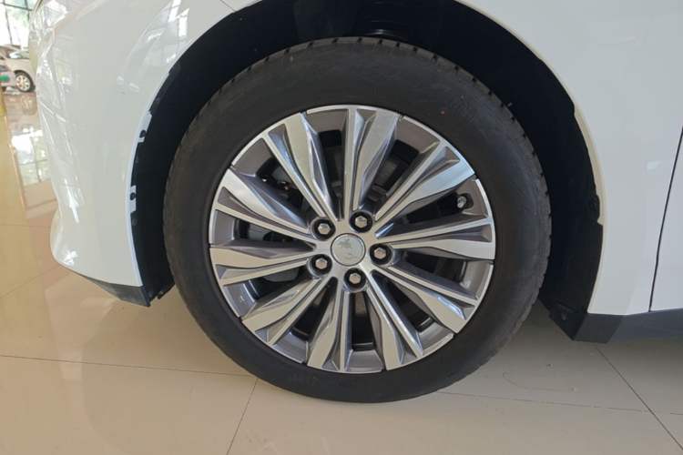 Used Hongqi E-QM5 2022 431 km Charge & Enjoy Edition Exterior 4