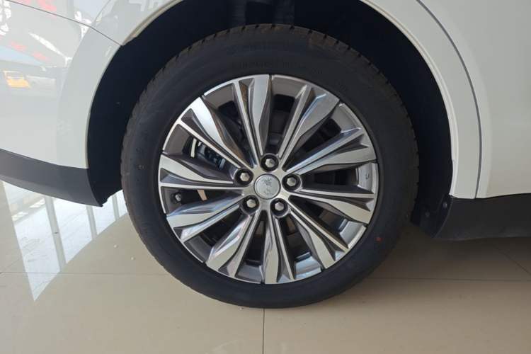 Used Hongqi E-QM5 2022 431 km Charge & Enjoy Edition Exterior 5