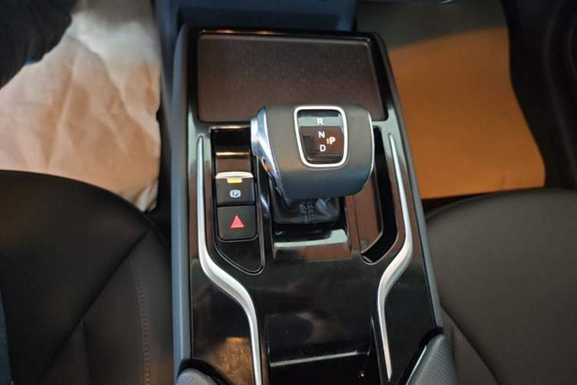 Used Hongqi E-QM5 2022 431 km Charge & Enjoy Edition Gear Lever