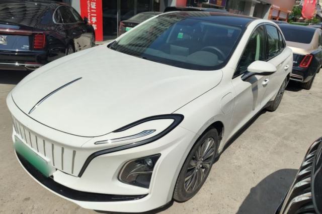 Used Hongqi E-QM5 2022 431 km Charge & Enjoy Edition