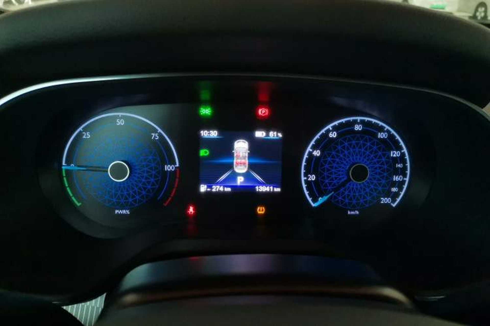 Used Hongqi E-QM5 2022 431 km Charge & Enjoy Edition Instrument Cluster