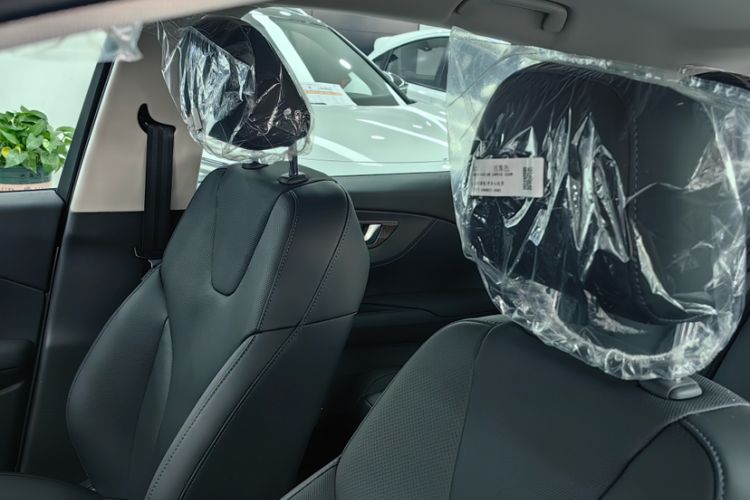 Used Hongqi E-QM5 2022 431 km Battery-Swap Enjoyment Version Interior 3