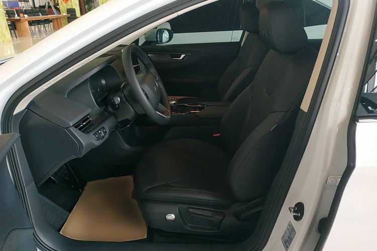 Used Hongqi E-QM5 2022 431 km Charge & Enjoy Edition Left Front Seat