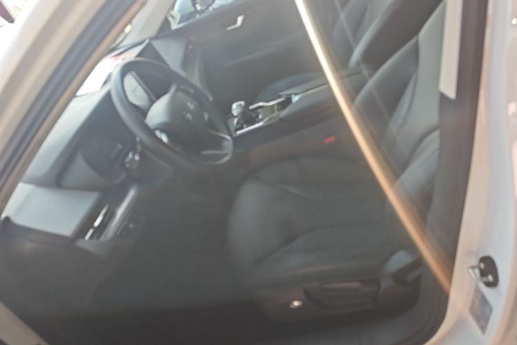 Used Hongqi E-QM5 2022 431 km Charge & Enjoy Edition Left Front Seat