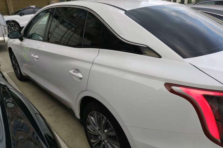 Used Hongqi E-QM5 2022 431 km Charge & Enjoy Edition Left Side