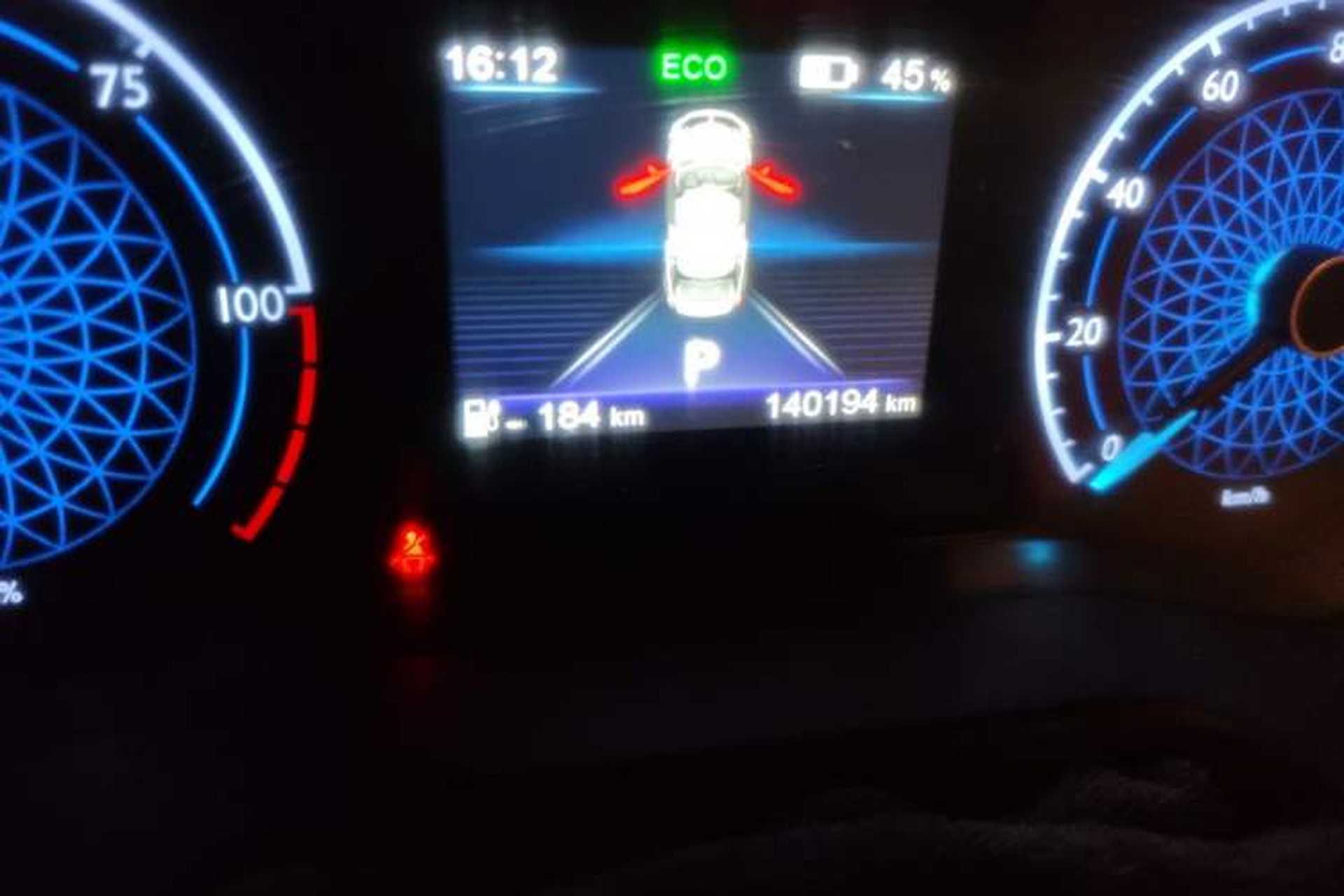 Used Hongqi E-QM5 2022 431 km Charge & Enjoy Edition Odometer Close Up