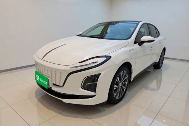 Used Hongqi E-QM5 2022 431 km Charge & Enjoy Edition