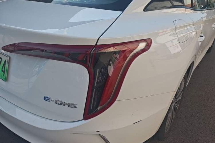Used Hongqi E-QM5 2022 431 km Charge & Enjoy Edition Right Rear Taillight