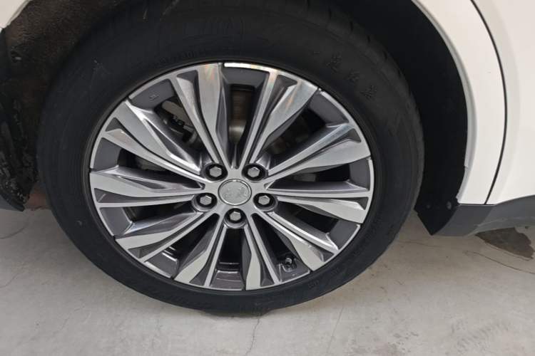 Used Hongqi E-QM5 2022 431 km Charge & Enjoy Edition Right Rear Wheel Hub