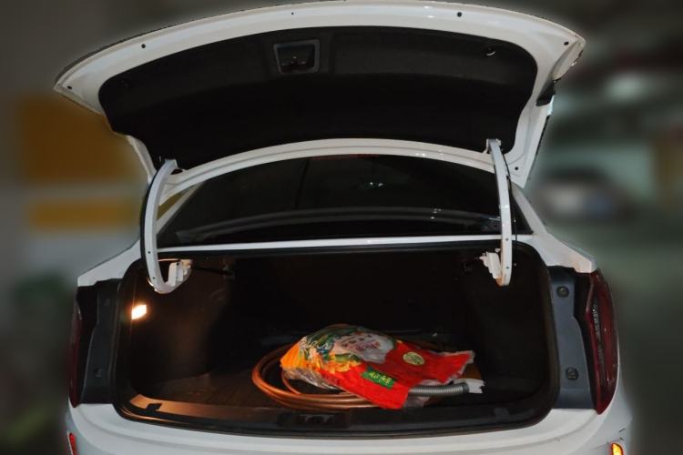 Used Hongqi E-QM5 2022 431 km Charge & Enjoy Edition Trunk
