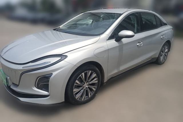 Used Hongqi E-QM5 2022 431 km Charge & Enjoy Edition
