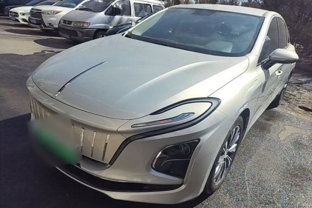 Used Hongqi E-QM5 2022 431 km Charge & Enjoy Edition