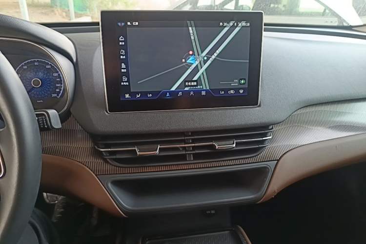 Used Hongqi E-QM5 2022 431 km Charge & Enjoy Edition Audio And AC Panel