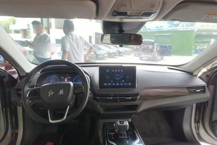 Used Hongqi E-QM5 2022 431 km Charge & Enjoy Edition Center Console