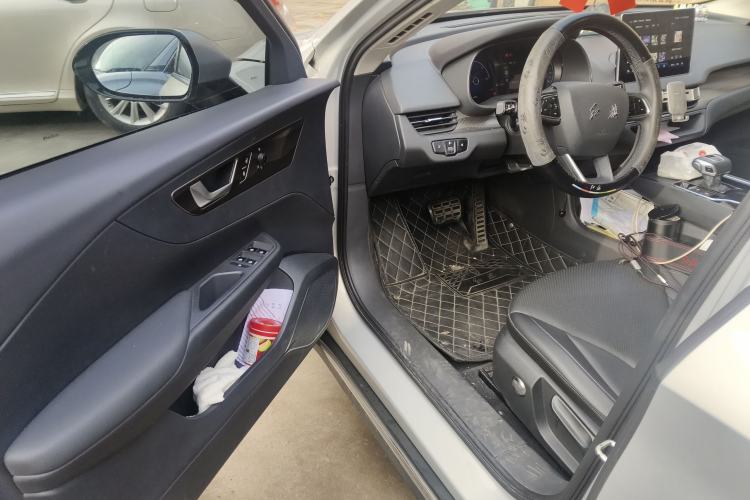 Used Hongqi E-QM5 2022 431 km Charge & Enjoy Edition Driver Seat