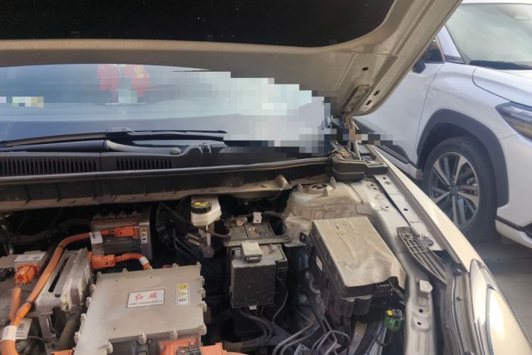 Used Hongqi E-QM5 2022 431 km Charge & Enjoy Edition Engine Bay Left