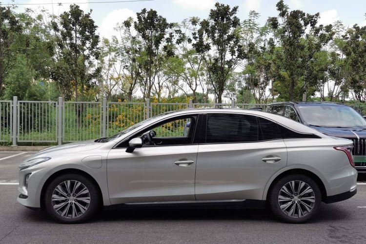 Used Hongqi E-QM5 2022 431 km Charge & Enjoy Edition Exterior 3