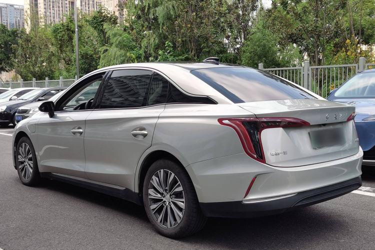 Used Hongqi E-QM5 2022 431 km Charge & Enjoy Edition Exterior 4