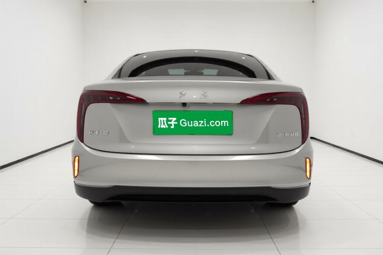 Used Hongqi E-QM5 2022 431 km Charge & Enjoy Edition Exterior 4