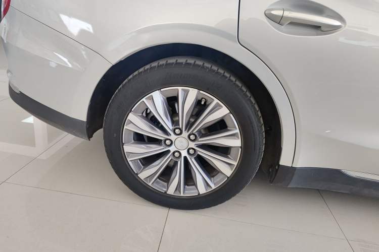 Used Hongqi E-QM5 2022 431 km Charge & Enjoy Edition Exterior 8