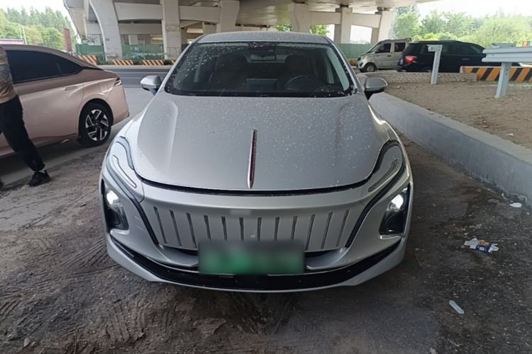 Used Hongqi E-QM5 2022 431 km Charge & Enjoy Edition Front