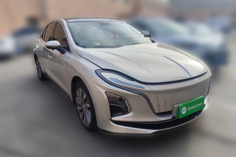 Used Hongqi E-QM5 2022 431 km Charge & Enjoy Edition Front Right 45 Deg