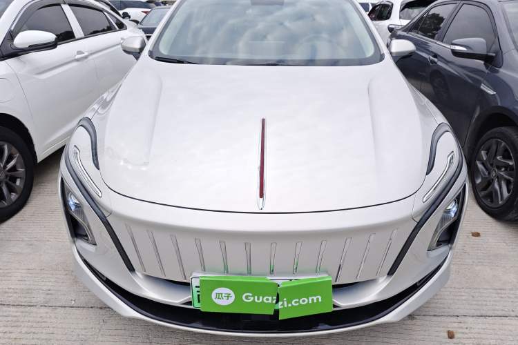 Used Hongqi E-QM5 2022 431 km Charge & Enjoy Edition Front
