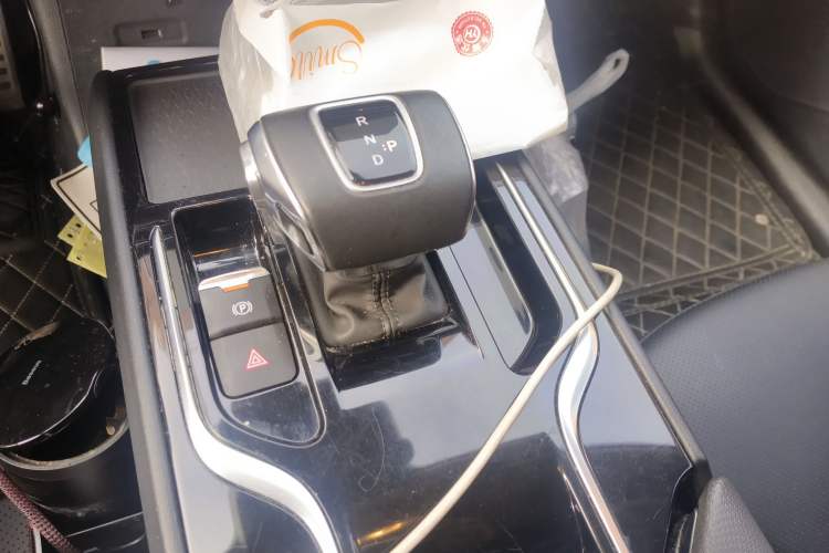 Used Hongqi E-QM5 2022 431 km Charge & Enjoy Edition Gear Lever