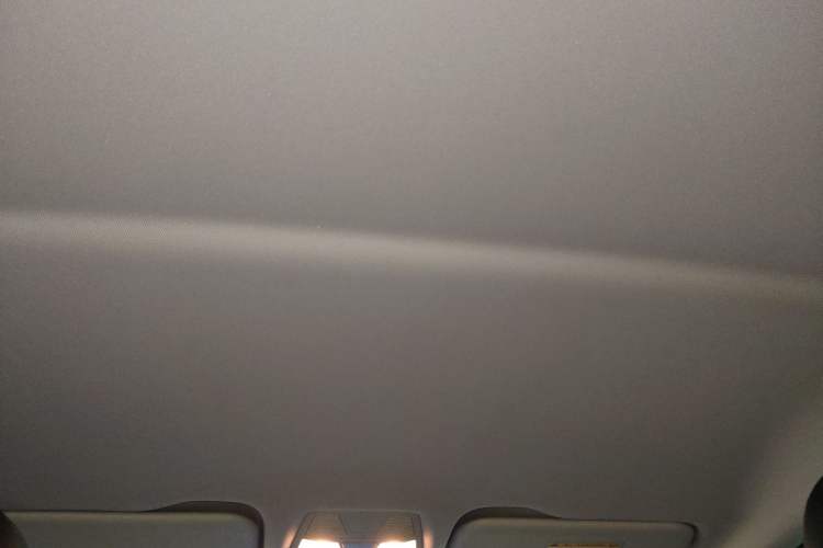 Used Hongqi E-QM5 2022 431 km Charge & Enjoy Edition Headliner