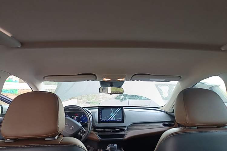Used Hongqi E-QM5 2022 431 km Charge & Enjoy Edition Headliner