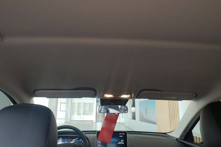 Used Hongqi E-QM5 2022 431 km Charge & Enjoy Edition Headliner