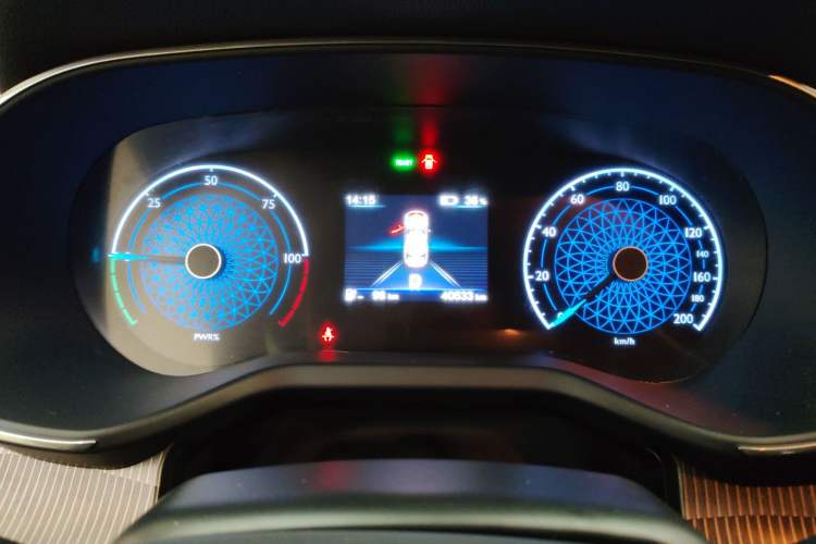Used Hongqi E-QM5 2022 431 km Charge & Enjoy Edition Instrument Cluster