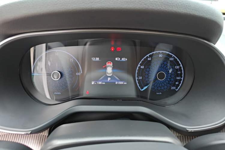 Used Hongqi E-QM5 2022 431 km Charge & Enjoy Edition Instrument Cluster