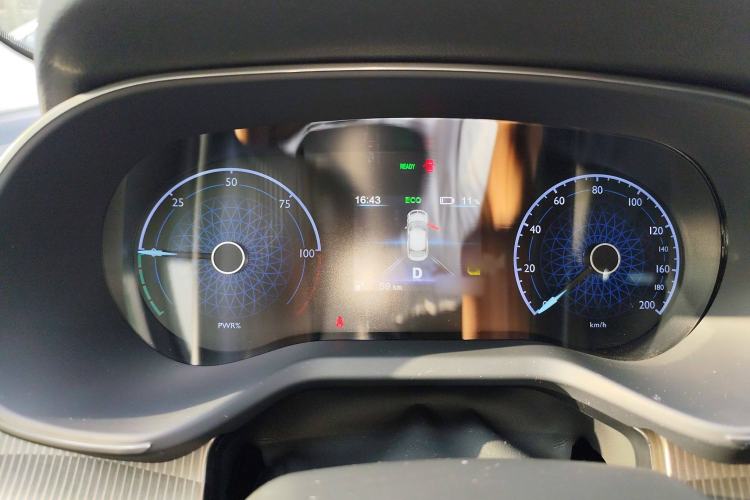 Used Hongqi E-QM5 2022 431 km Charge & Enjoy Edition Instrument Cluster