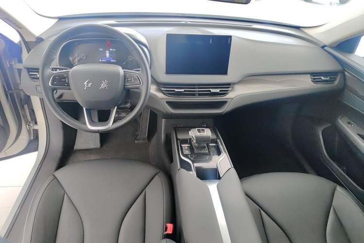 Used Hongqi E-QM5 2022 431 km Charge & Enjoy Edition Interior 2