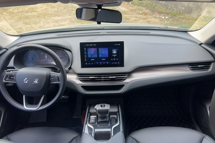 Used Hongqi E-QM5 2022 431 km Charge & Enjoy Edition Interior 3