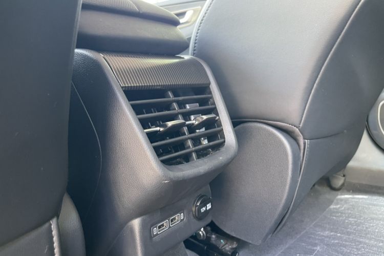 Used Hongqi E-QM5 2022 431 km Charge & Enjoy Edition Interior 7