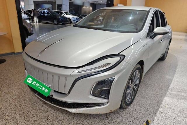 Used Hongqi E-QM5 2022 431 km Charge & Enjoy Edition