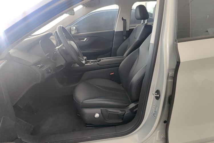 Used Hongqi E-QM5 2022 431 km Charge & Enjoy Edition Left Front Seat