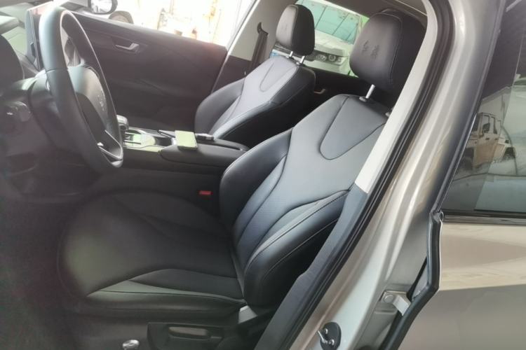 Used Hongqi E-QM5 2022 431 km Charge & Enjoy Edition Left Front Seat