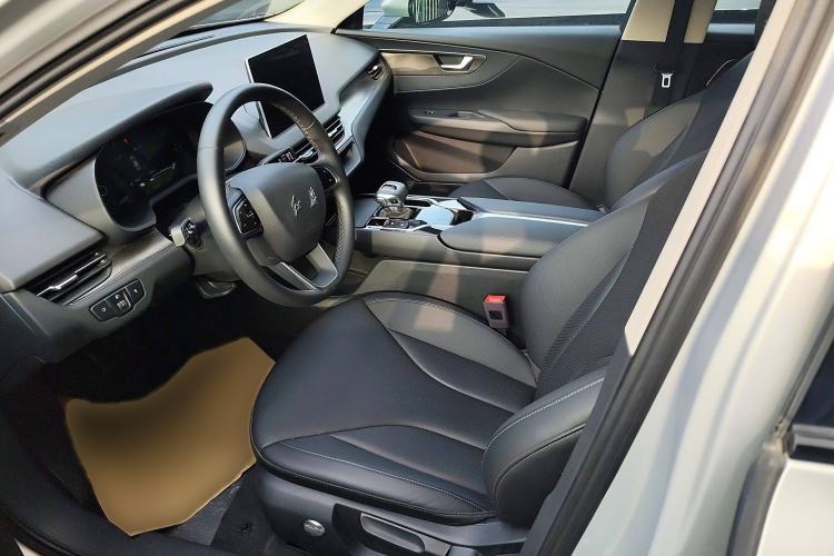 Used Hongqi E-QM5 2022 431 km Charge & Enjoy Edition Left Front Seat