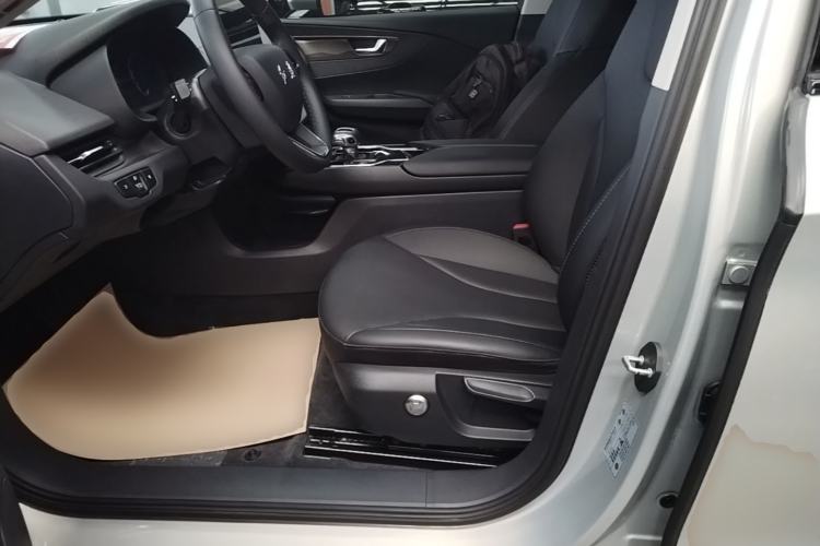 Used Hongqi E-QM5 2022 431 km Charge & Enjoy Edition Left Front Seat