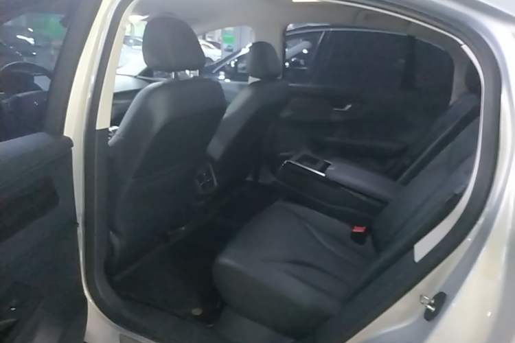 Used Hongqi E-QM5 2022 431 km Charge & Enjoy Edition Left Rear Seat